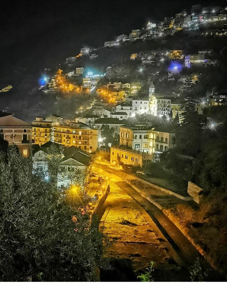 Aretusa Resort Amalfi Coast Vietri Bagian luar foto