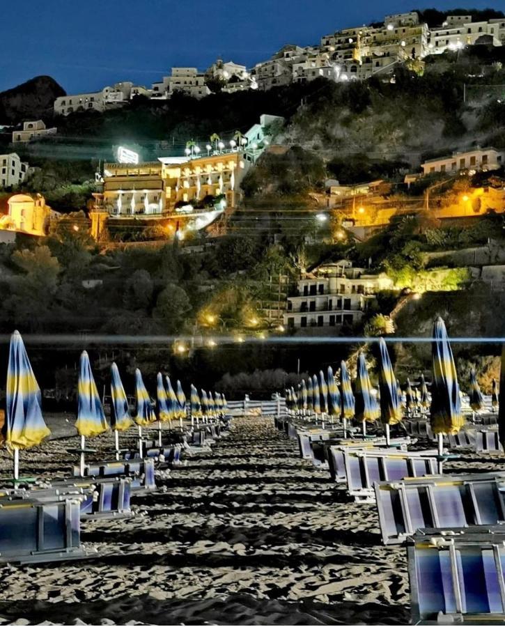 Aretusa Resort Amalfi Coast Vietri Bagian luar foto
