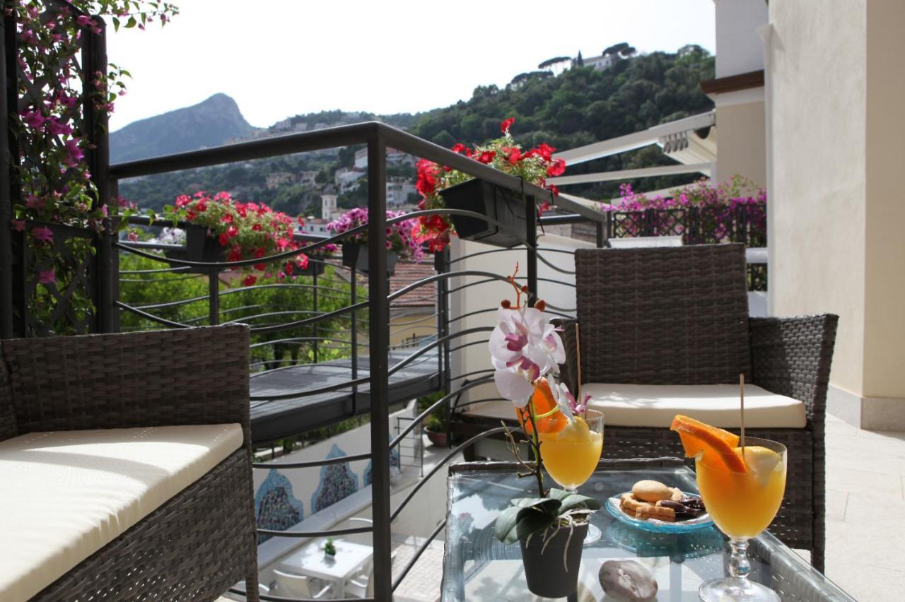 Aretusa Resort Amalfi Coast Vietri Bagian luar foto